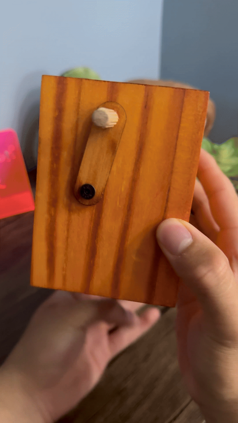 Custom Photo Crank Box